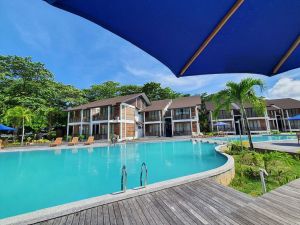 Borneo Divers Swimming Pool