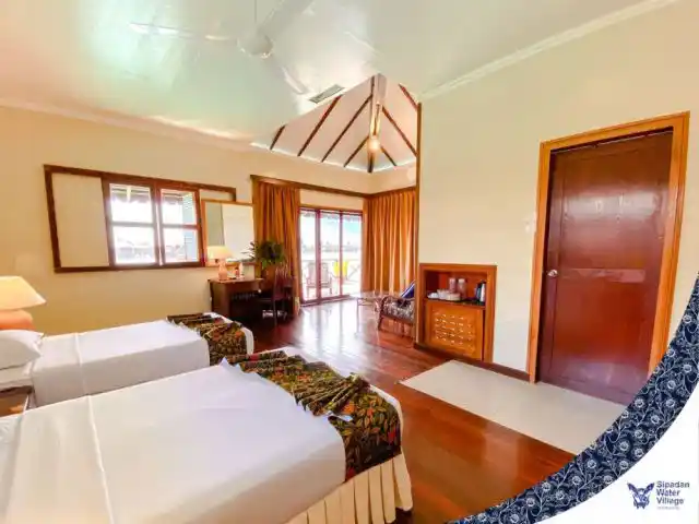 A cozy cottage to welcome you after a day of diving. Cozy Standard Cottage at Sipadan Water Village features twin beds and sea-view windows that welcome tired divers after wall and macro dives.